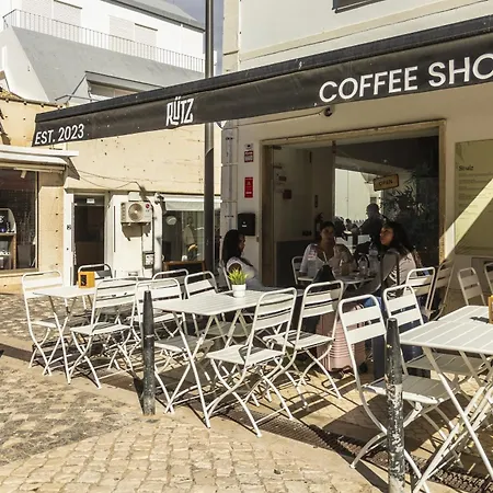 Downtown G - 150m From The * אלבופיירה