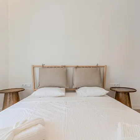 Апартаменты Downtown G - 150m From The